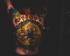 Die Bedeutung der Maori Tattoos: Tradition und Schönheit in Mode