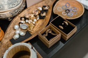 Trend oder zeitlos? Das macht Schmuck aus, der auch in vielen jahren noch getragen wird